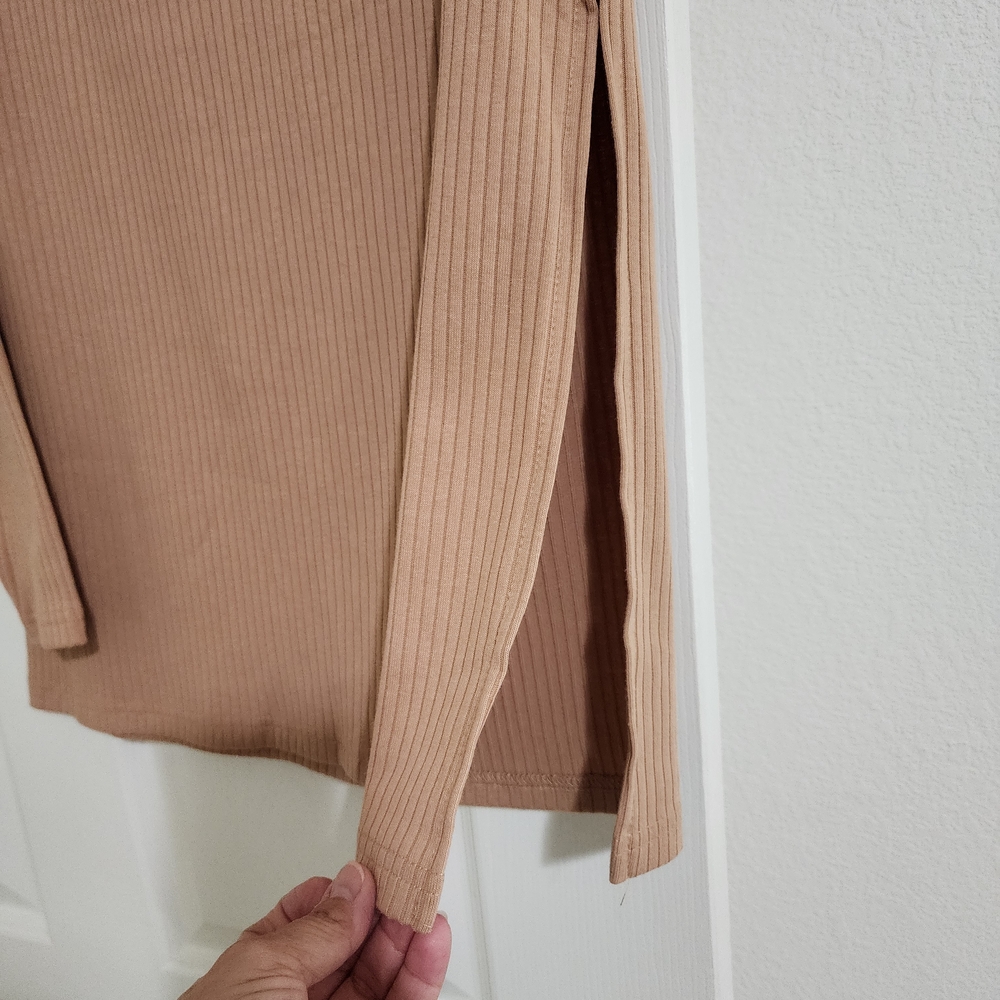 Time & Tru Beige Ribbed Top and Skirt Set Size M (8-10) NWT!!! - Picture 4 of 9